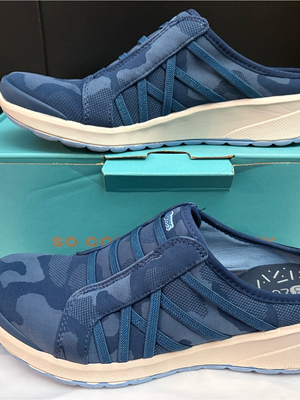 Skechers Women's Blue Camo Slip-On Walking Sneakers